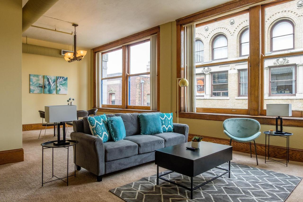 Апартаменты Frontdesk 2063 East 4Th Street Apts Downtown Кливленд Экстерьер фото